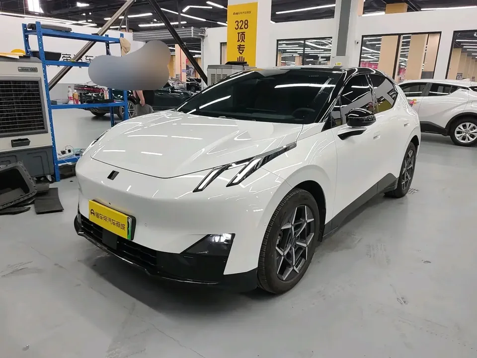 Lynk & Co Z20 Lynk & Co Z20 2025 530km rear-wheel drive Max 2025 — photo 1, buy with delivery to Moscow