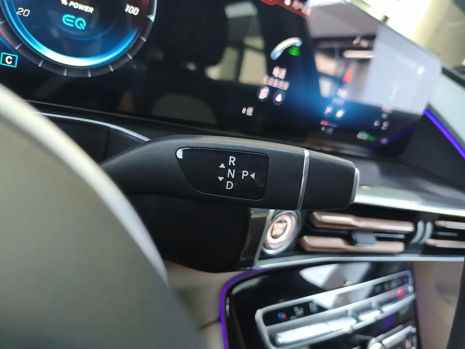 Mercedes-Benz EQC Mercedes-Benz EQC 2022 EQC 350 4MATIC Special Edition 2022 — thumbnail 4