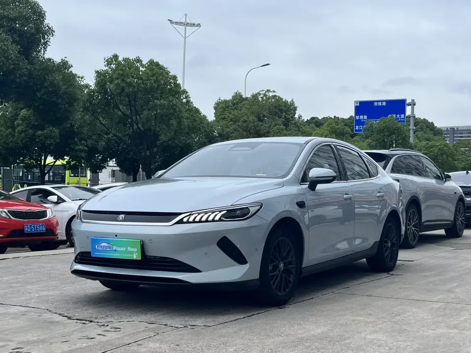BYD Qin PLUS EV Qin PLUS EV 2025 Smart Driving Edition 510KM Beyond Edition 2025 — photo 1, buy with delivery to Moscow