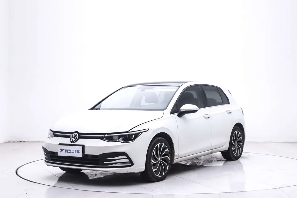 Volkswagen Golf golf 2023 280TSI DSG Pro facelift 2024 — photo 1, buy with delivery to Moscow