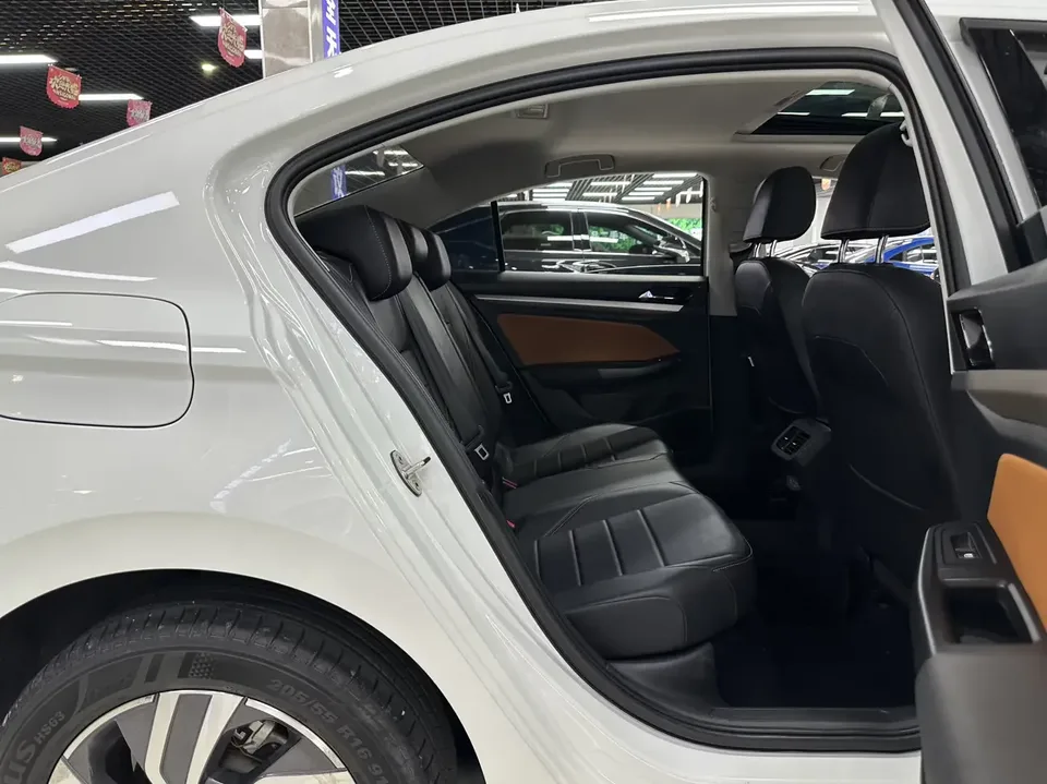 Volkswagen Bora Bora 2023 200TSI DSG Intelligent Driving Edition 2023 — thumbnail 5