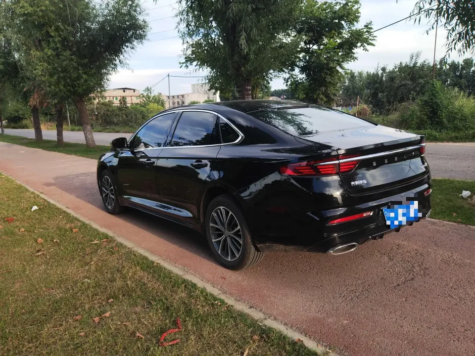 Geely Preface Xing Rui 2025 1.5T Dongfang Yao Fuyao Edition 2025 — thumbnail 4