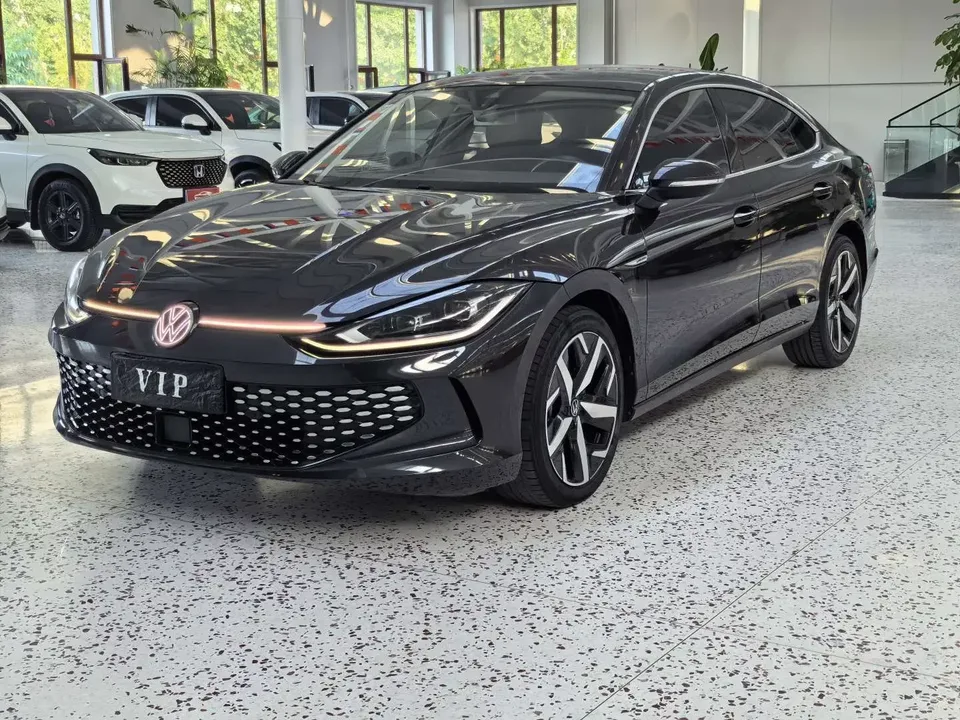 Volkswagen Lamando Lingdu 2022 Lingdu L 280TSI DSG Cool Edition 2022 — photo 1, buy with delivery to Moscow
