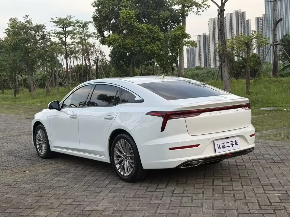 FAW Bestune B70 Pentium B70 2023 The third generation 1.5T automatic enjoyment model 2024 — thumbnail 5