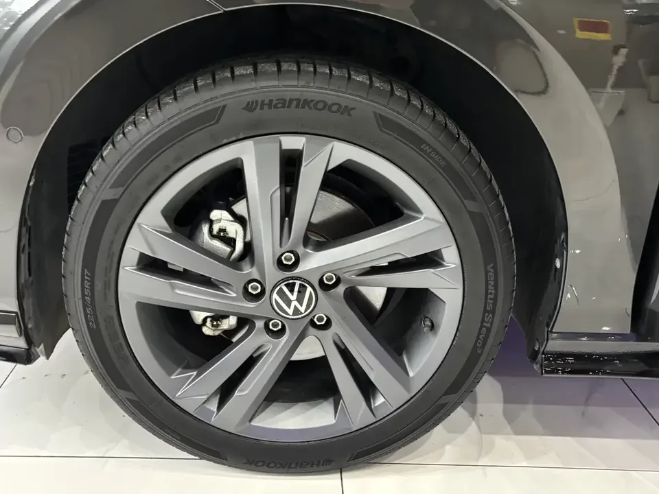 Volkswagen Golf golf 2023 280TSI DSG R-Line 2023 — thumbnail 4