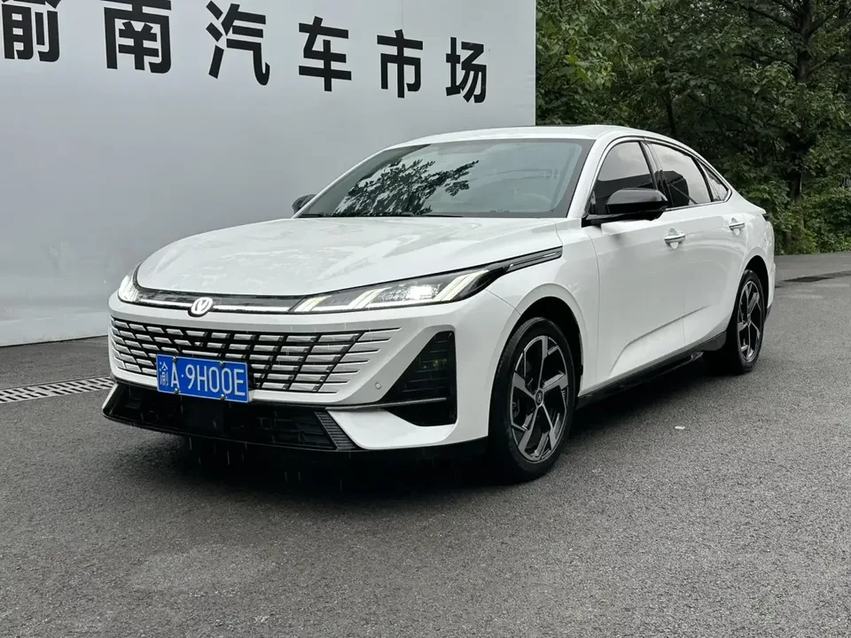 Changan Escape Escape 2025 1.5T DCT 500Bar Flagship 2026 — photo 1, buy with delivery to Moscow