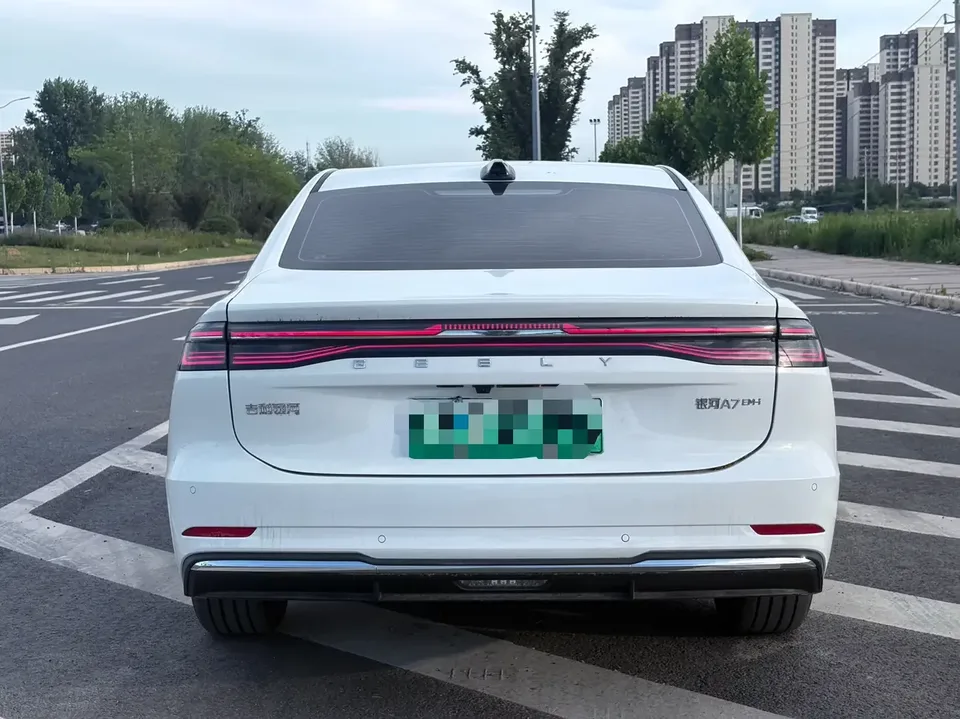 Geely Galaxy A7 EM Galaxy A7 EM 2025 150km Explorer+ 2026 — thumbnail 2