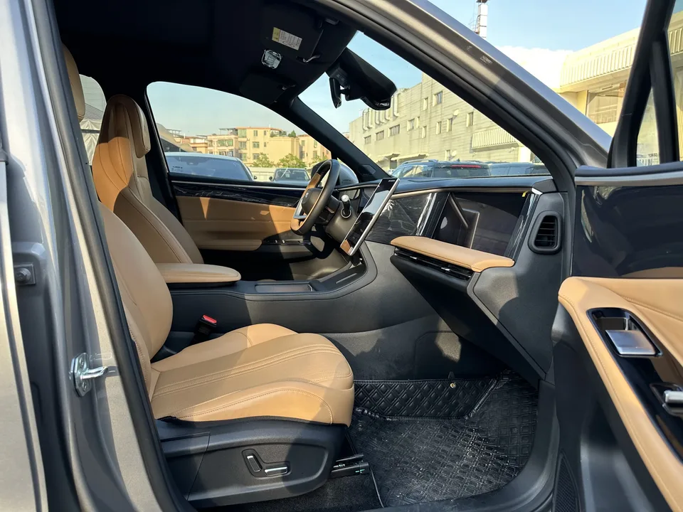 Geely Galaxy L7 Galaxy L7 2023 1.5T DHT 115km MAX 2023 — thumbnail 5