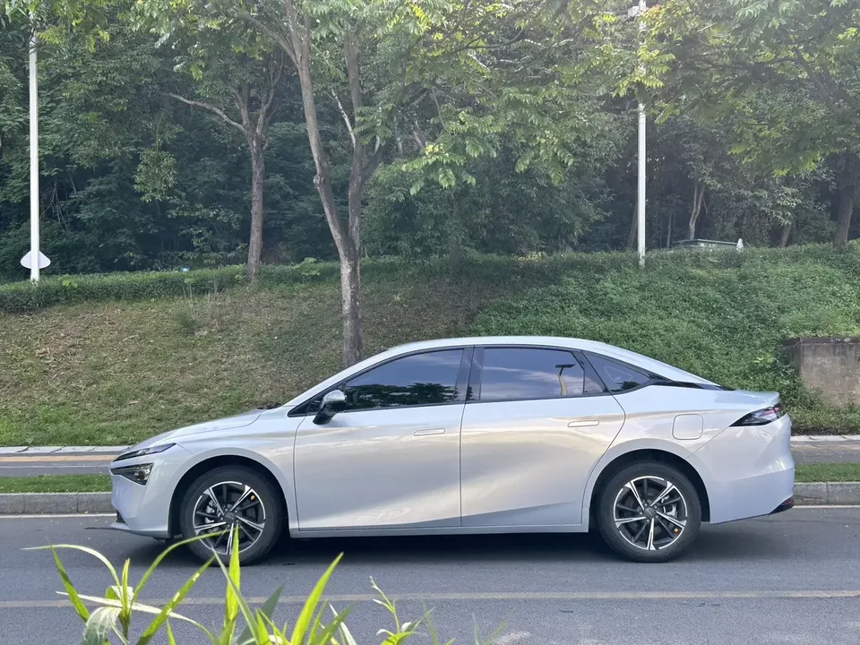 AION S AIONS 2025 MAX 70 Xingyi Edition Lithium Iron Phosphate 2024 — миниатюра 4