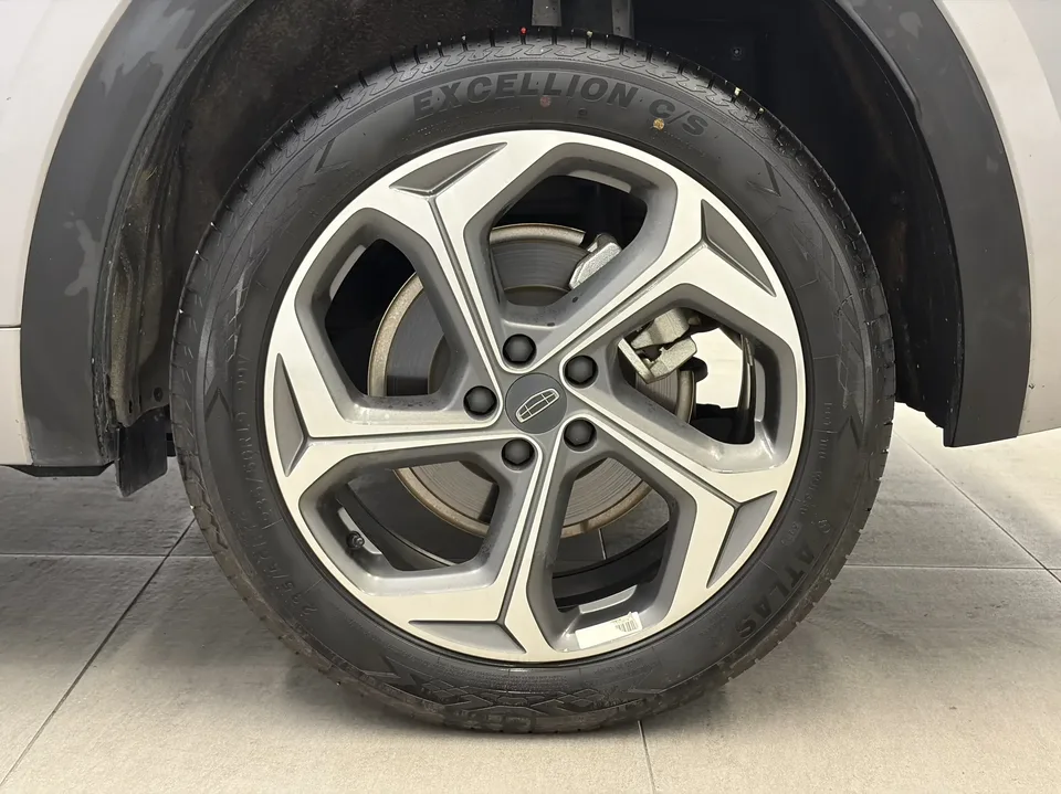 Geely Monjaro Xingyue L 2024 2.0TD DCT EVO 2WD Changfeng Edition 2025 — thumbnail 3