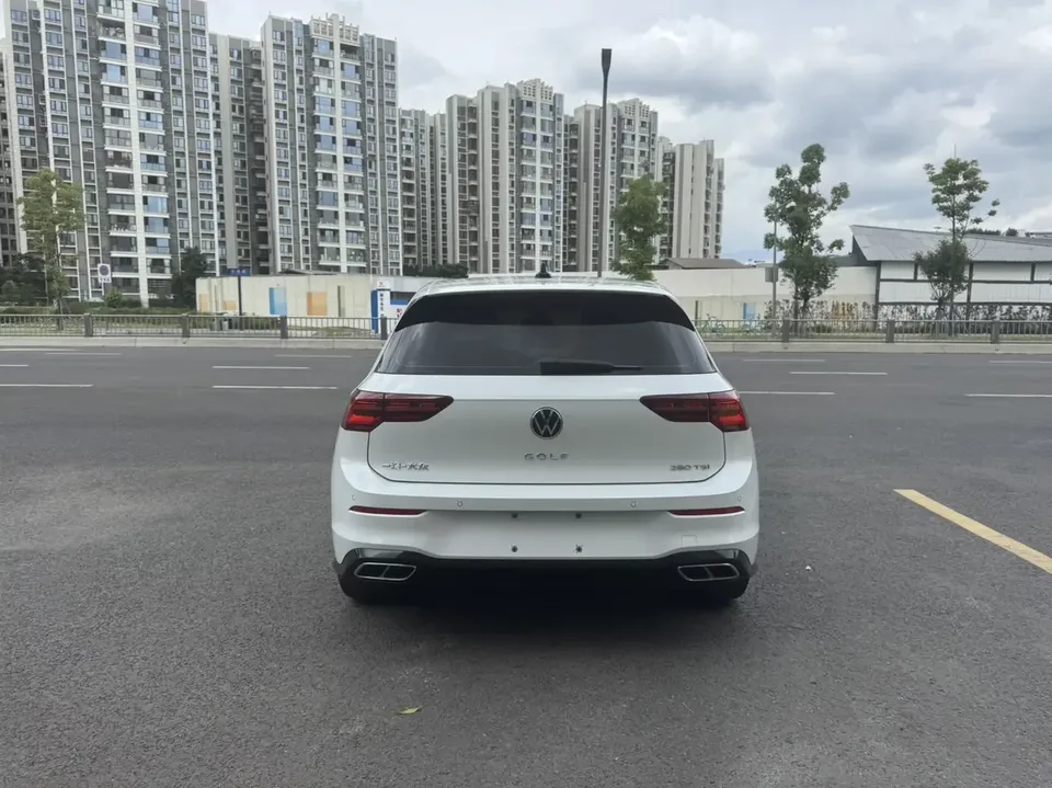 Volkswagen Golf golf 2021 280TSI DSG R-Line 2022 — thumbnail 2
