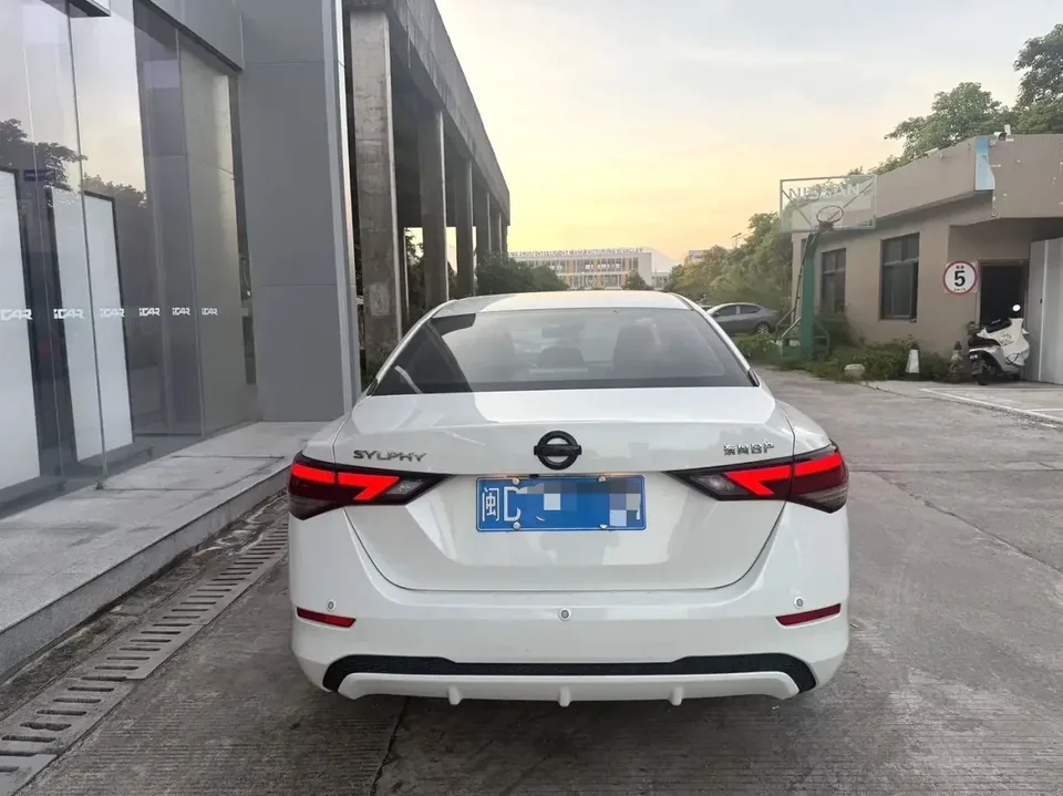 Nissan Sylphy Sylphy 2022 1.6L XL CVT Enjoy Edition 2022 — thumbnail 4