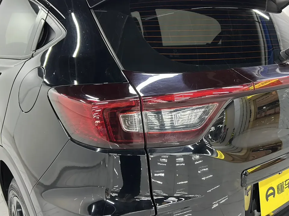 Honda WR-V HondaXR-V 2022 220TURBO CVT Obsidian Edition 2022 — thumbnail 4