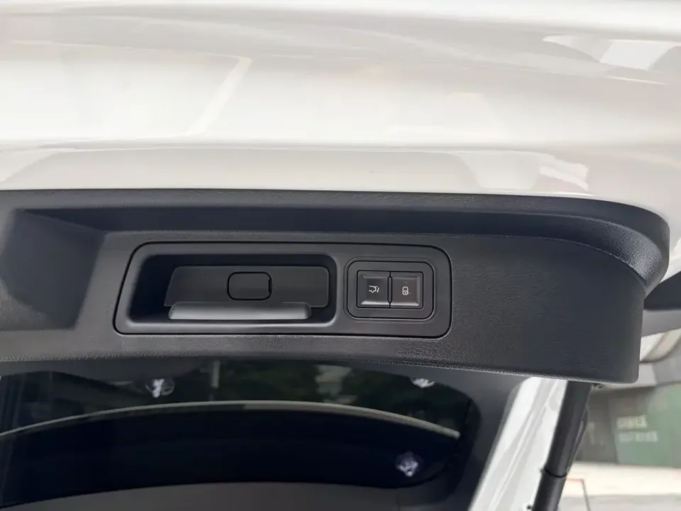 BYD Song PLUS DM Song PLUS DM 2025 DM-i 112KM Premium 2025 — thumbnail 3