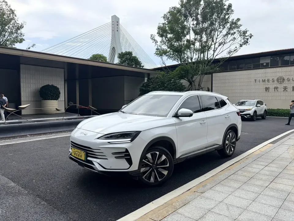 BYD Song PLUS DM Song PLUS DM 2025 DM-i 112KM Premium 2025 — photo 1, buy with delivery to Moscow