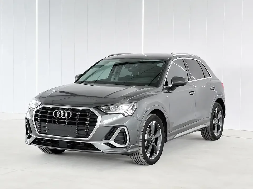 Audi Q3 Audi Q3 2022 35 TFSI Stylish Dynamic 2022 — photo 1, buy with delivery to Moscow