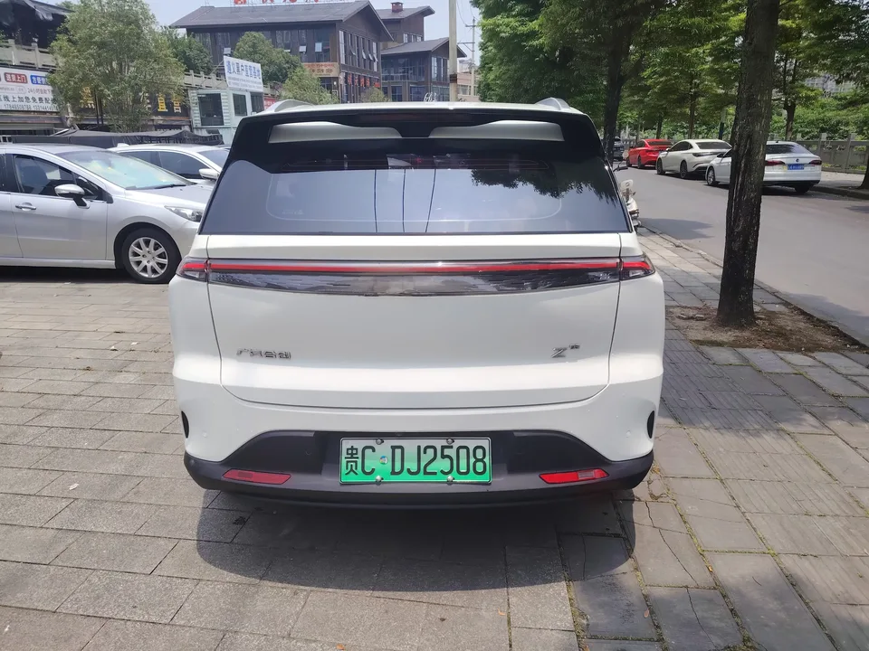 HYCAN Hechuang Z03 Hechuang Z03 2022 510 Trendy Smart Edition 63.98kWh 2023 — thumbnail 2