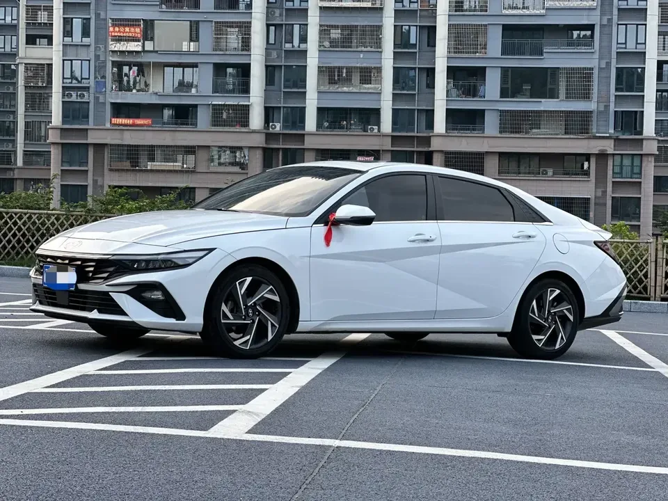Hyundai Elantra Elantra 2023 1.5L CVT GLX Elite Edition 2024 — photo 1, buy with delivery to Moscow
