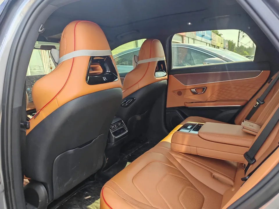 BYD Han DM Chinese DM 2023 DM-i Champion Edition 121KM Premium 2023 — thumbnail 3