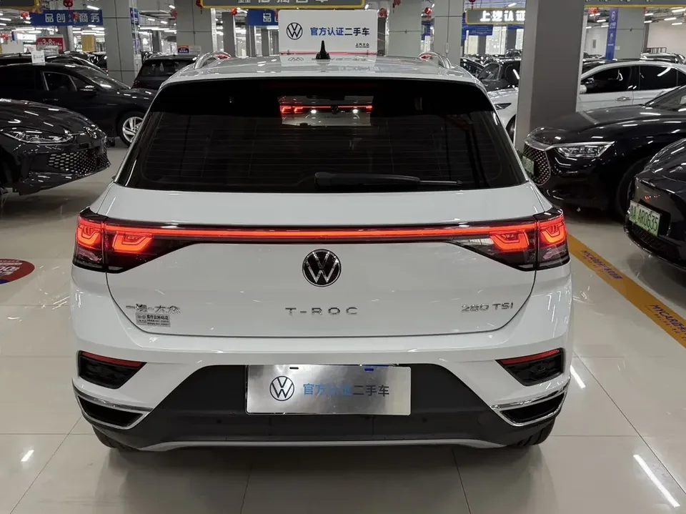 Volkswagen T-Roc TANG 2023 280TSI DSG Time Edition 2023 — миниатюра 5