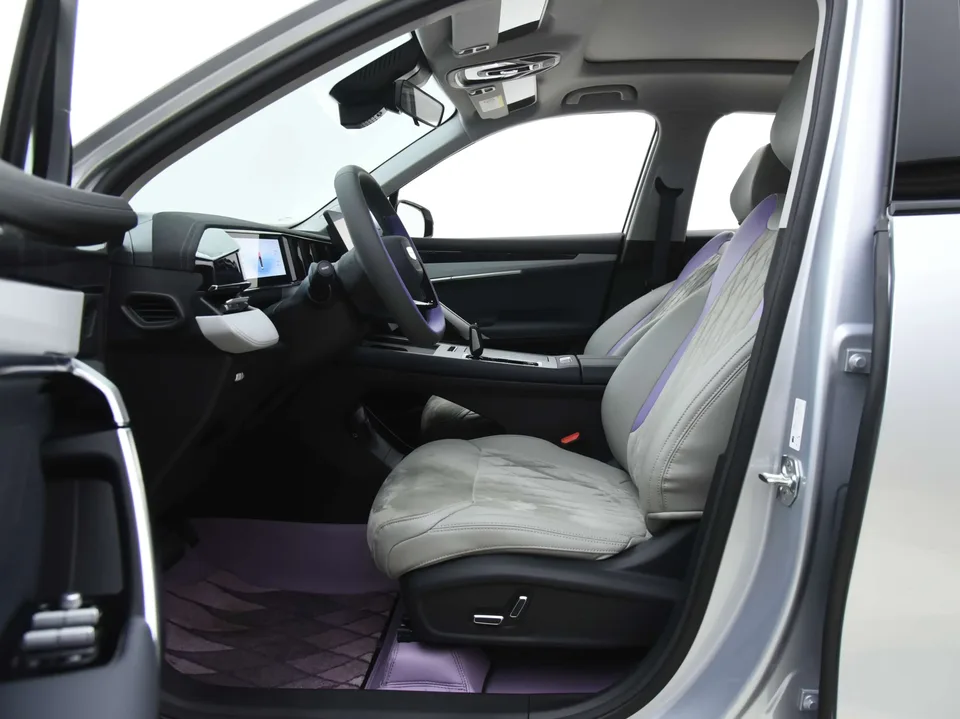 Geely Atlas L Boyue L 2024 1.5TD DCT Premium Edition 2025 — thumbnail 4