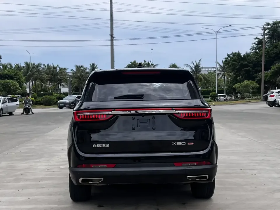 Jetour X90 Pro JETOUR X90 PRO 2024 1.6TD DCT Deluxe Edition 2025 — thumbnail 2