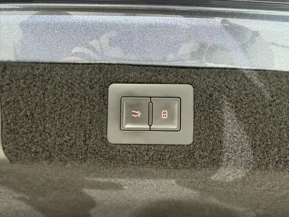 BYD Seal 07DM Seal 07DM 2024 DM-i 125KM Flagship 2024 — thumbnail 3
