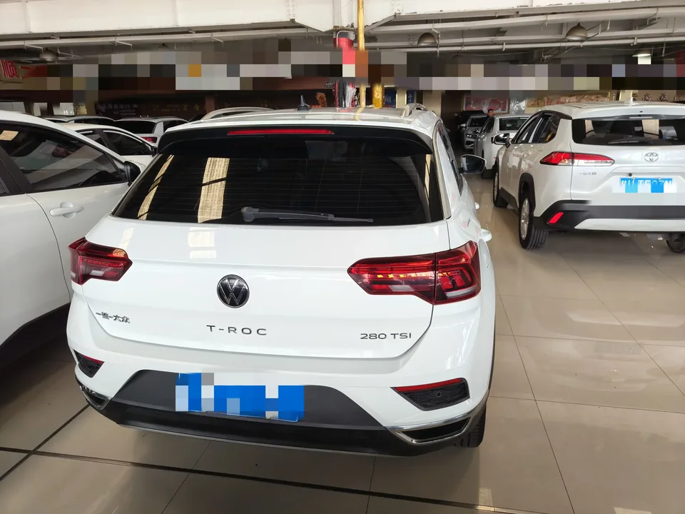Volkswagen T-Roc TANG 2022 280TSI DSG 2WD Elite PLUS 2023 — миниатюра 2