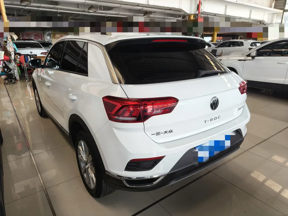 Volkswagen T-Roc TANG 2022 280TSI DSG 2WD Elite PLUS 2023 — миниатюра 4