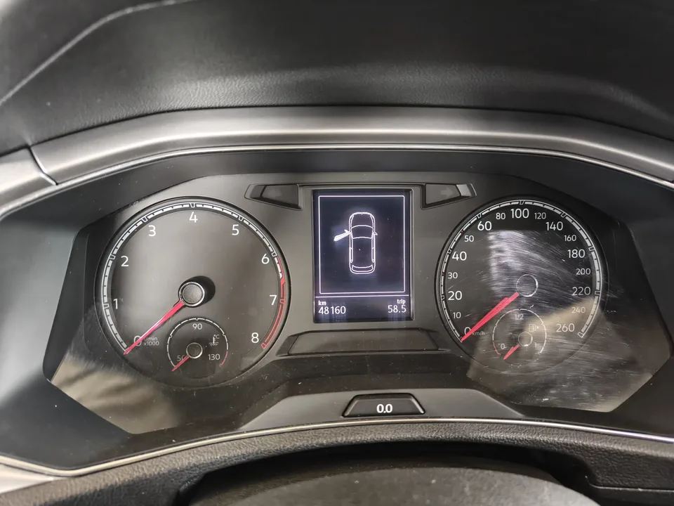 Volkswagen T-Roc TANG 2022 280TSI DSG 2WD Elite PLUS 2023 — миниатюра 5