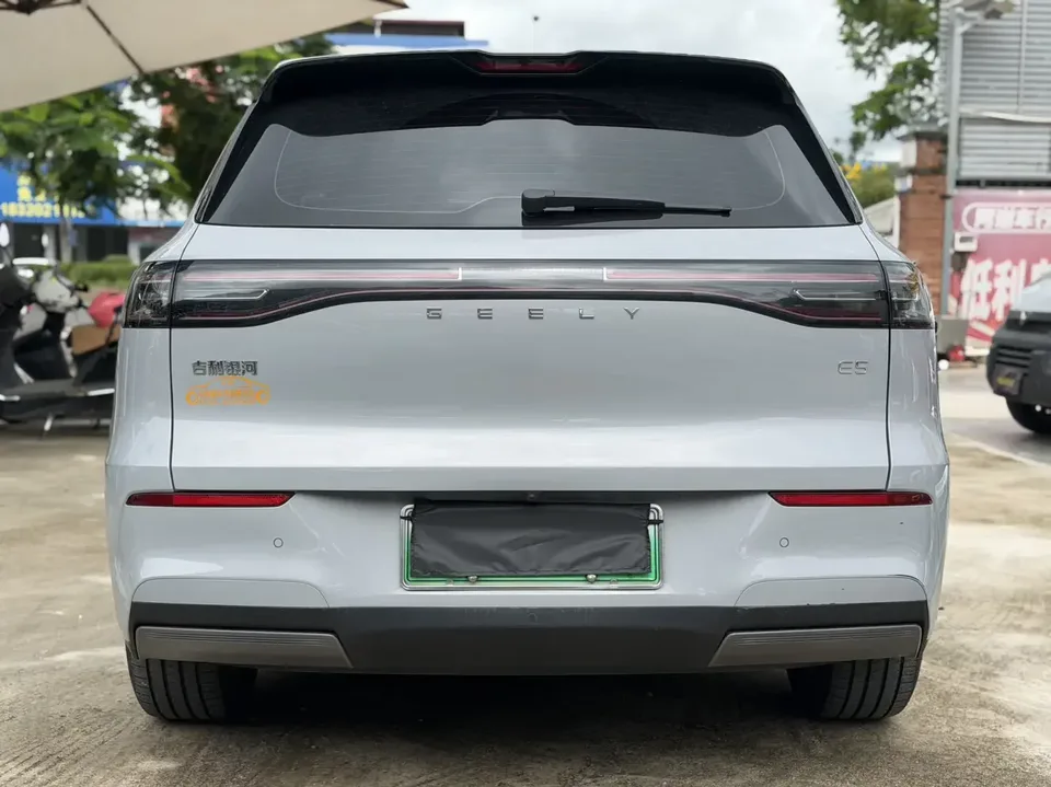 Geely Galaxy E5 Galaxy E5 2024 440km Explorer Edition 2024 — thumbnail 2