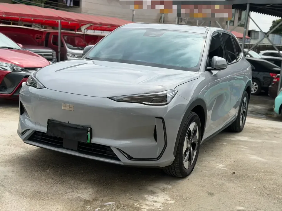 Geely Galaxy E5 Galaxy E5 2024 440km Explorer Edition 2024 — photo 1, buy with delivery to Moscow