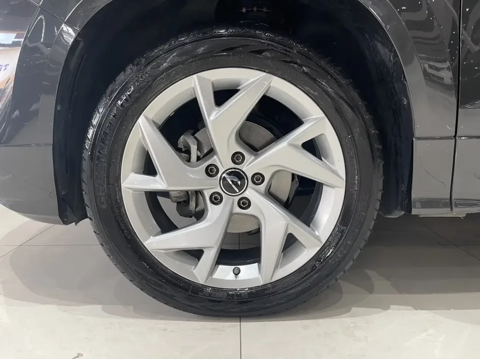 Jetta VS7 Jetta VS7 2024 280TSI Automatic Thousand Miles of Rivers and Mountains Glory Edition 2025 — thumbnail 3