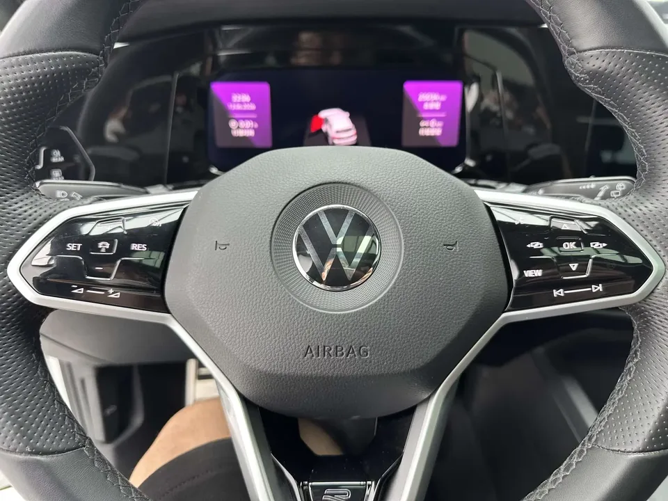 Volkswagen Golf golf 2021 280TSI DSG R-Line 2022 — thumbnail 3