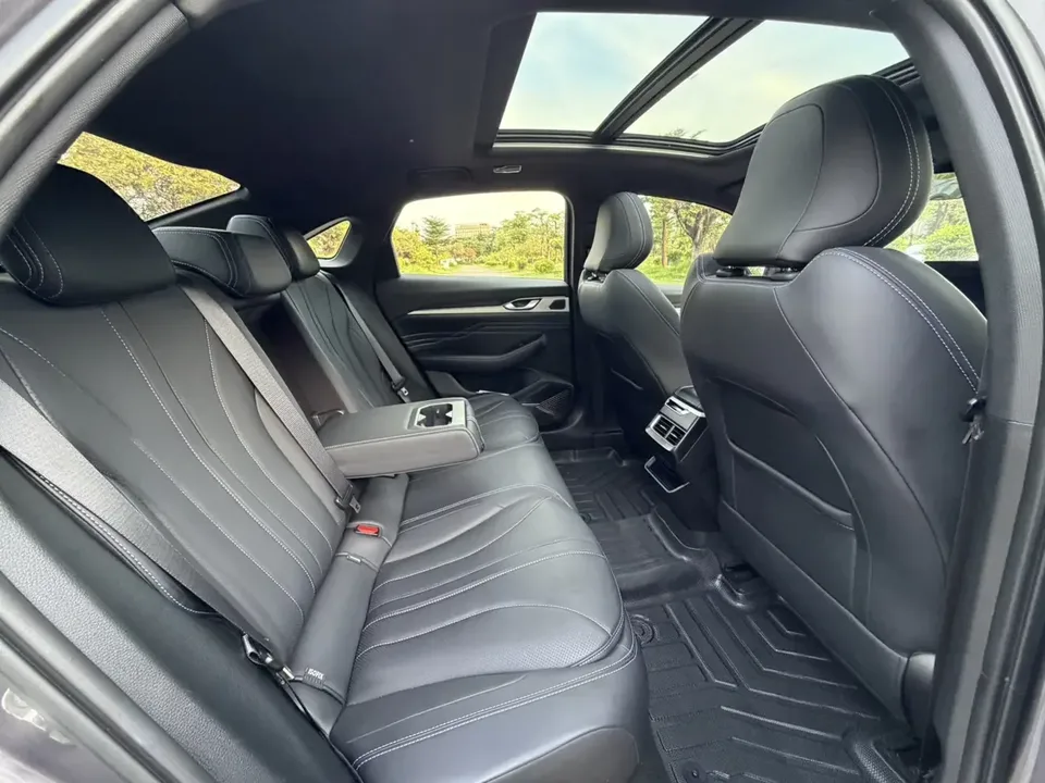 Geely Preface Xing Rui 2025 1.5T Dongfangyao Kunlun Edition 2025 — thumbnail 4