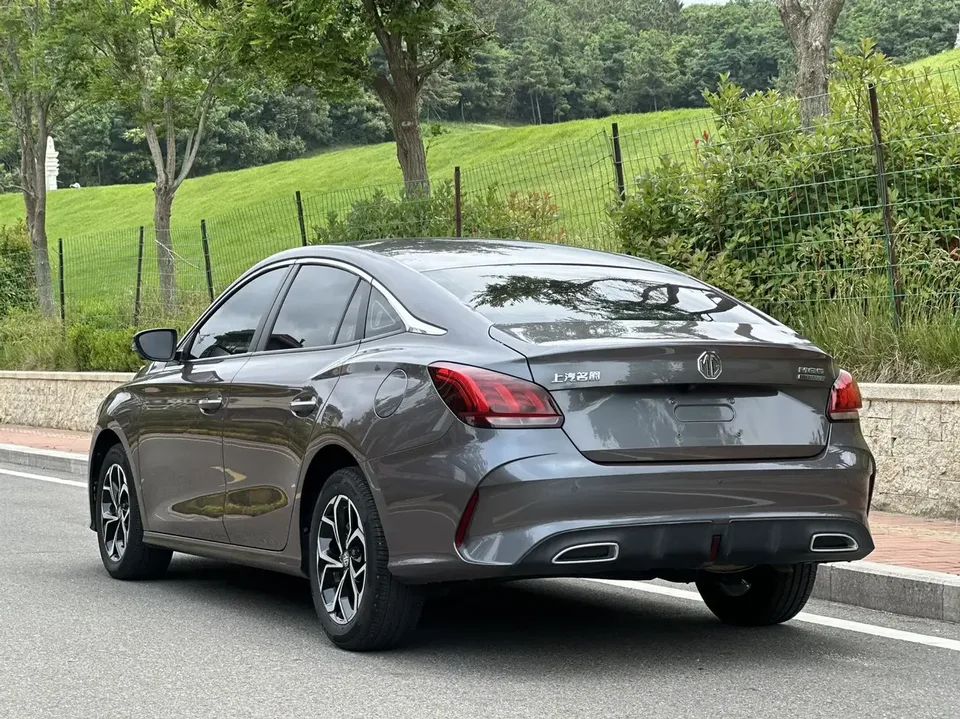 MG 5 MG5 2021 Modified 180DVVT CVT Youth Deluxe Edition 2022 — thumbnail 2