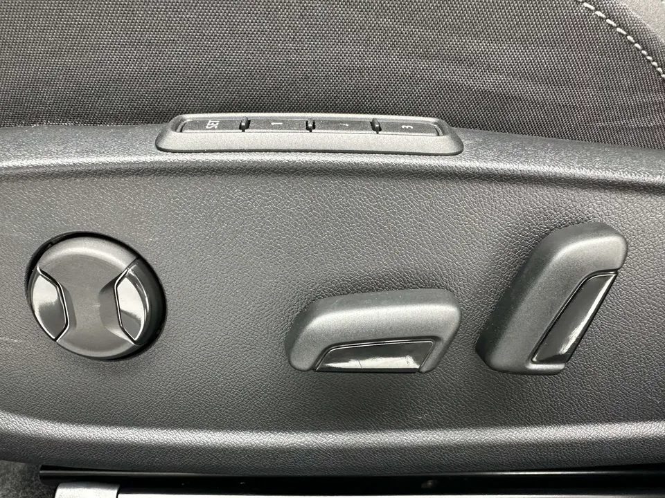 Volkswagen Golf golf 2021 280TSI DSG R-Line 2022 — thumbnail 3