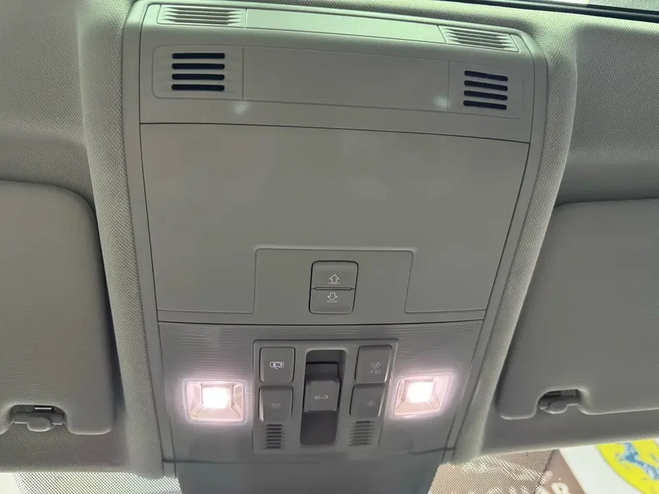 Volkswagen Tayron Tanyue 2023 280TSI 2WD Luxury Plus Advanced Edition 2023 — thumbnail 4