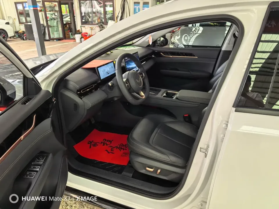Wuling Starlight PHEV Wuling Starlight PHEV 2025 70km Smart Standard 2025 — thumbnail 5