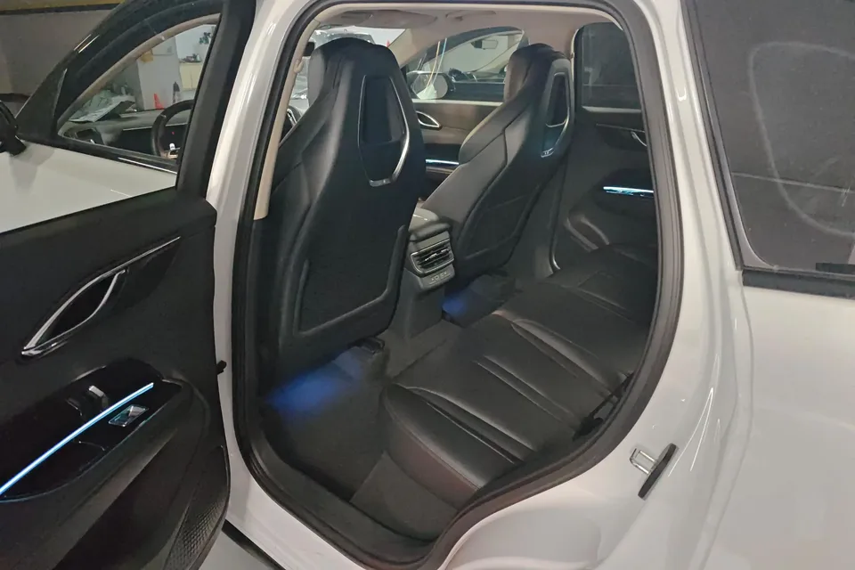 Hongqi HS3 Hongqi HS3 2023 1.5T Shanwei Edition 2024 — thumbnail 5