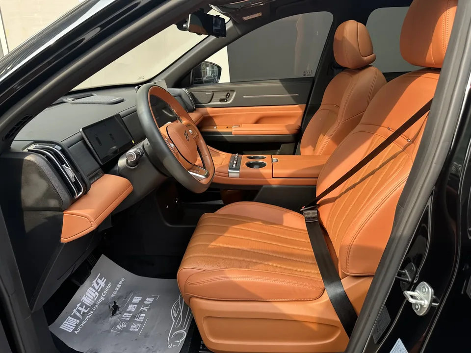 Jietu Shanhai Jetour Mountain & Sea L7 PLUS Jetour Mountain & Sea L7 PLUS 2026 121km five-seat luxury version 2025 — thumbnail 4