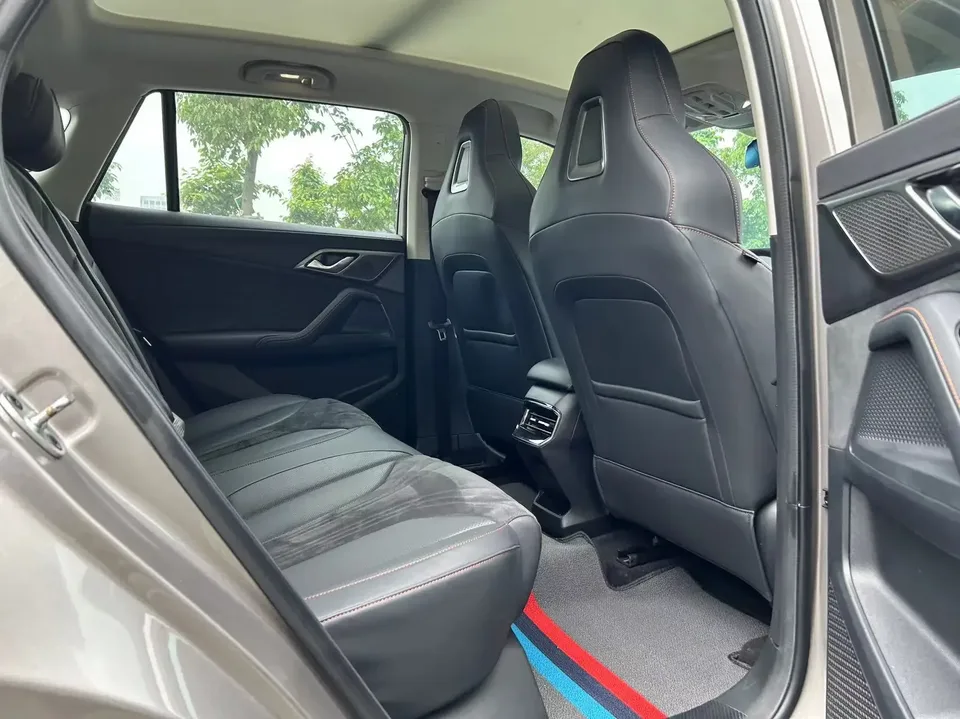 Roewe D5X DMH Roewe D5X DMH 2024 135 Ultimate 2024 — thumbnail 5