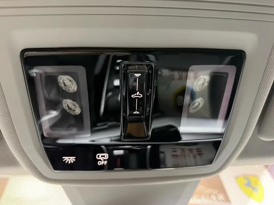 Volkswagen Lamando Lingdu 2022 Lingdu L 280TSI DSG Cool Edition 2022 — thumbnail 4