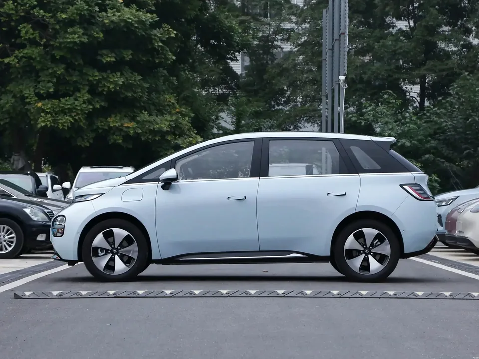 Baojun clouds clouds 2023 460 Max Lingxi Edition 2026 — thumbnail 4