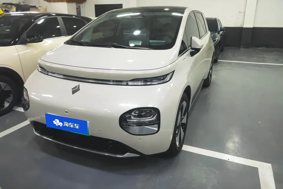 Baojun clouds clouds 2023 460 Max Lingxi Edition 2023 — photo 1, buy with delivery to Moscow