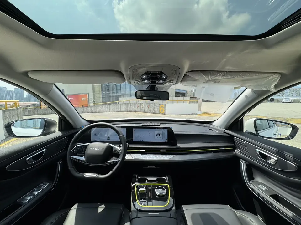 Exeed LX Chasing the stars 2023 1.5T CVT Yufengxing Edition 2026 — thumbnail 4