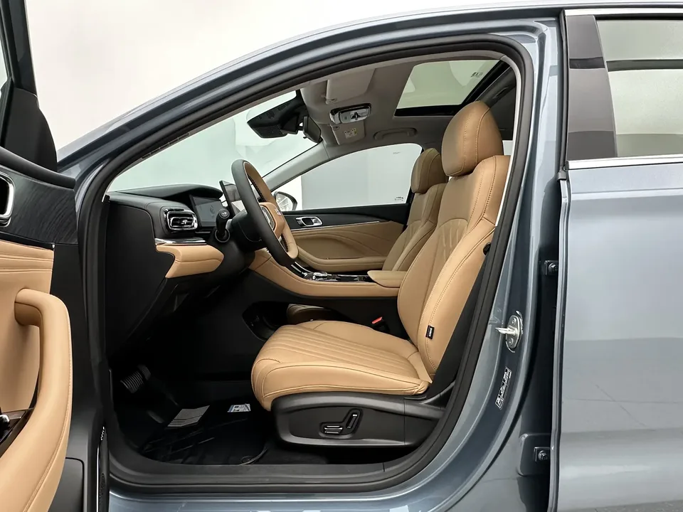 Geely Galaxy Star 6 Galaxy Star 6 2026 125km Exploration+ Version 2025 — thumbnail 5