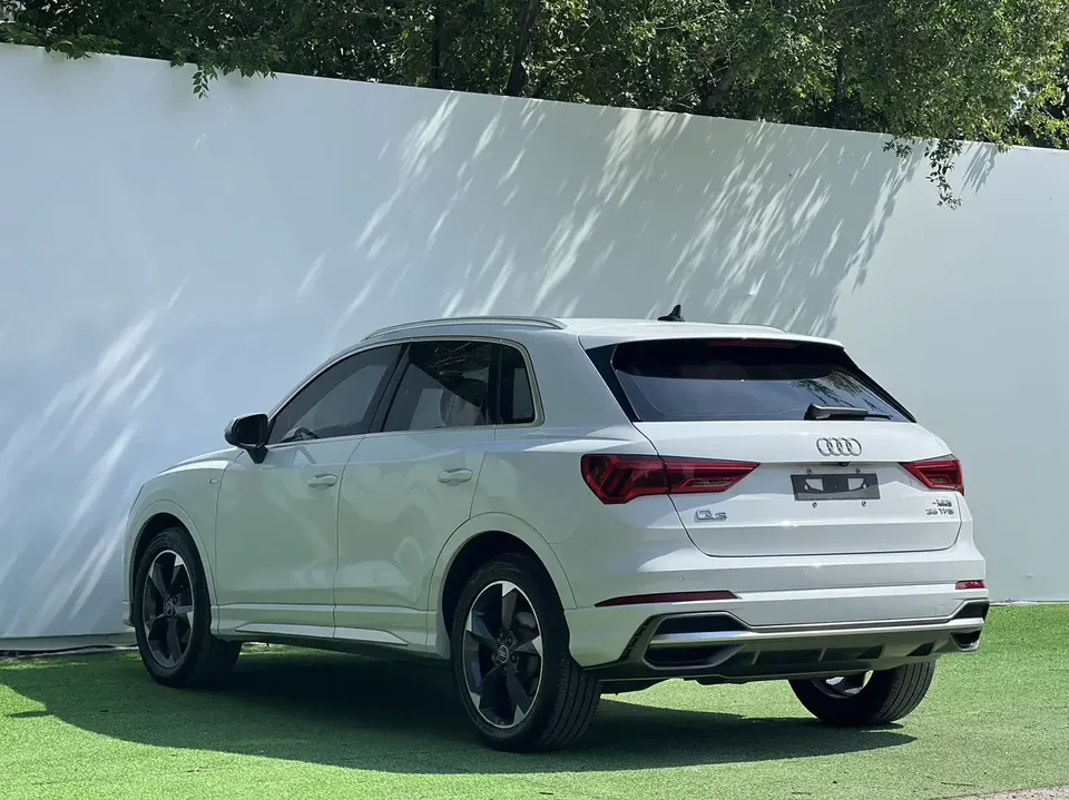 Audi Q3 Audi Q3 2022 35 TFSI Stylish Dynamic 2022 — thumbnail 4