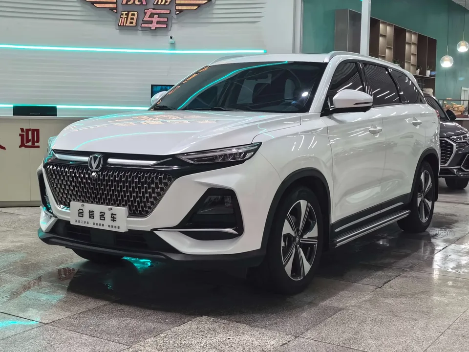 Changan X7 PLUS Changan X7 PLUS 2024 1.5T DCT Smart 5-seater 2024 — photo 1, buy with delivery to Moscow