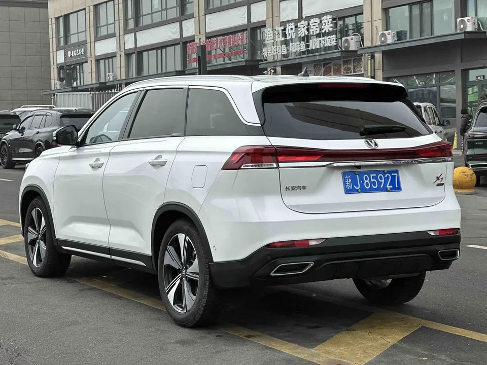 Changan X7 PLUS Changan X7 PLUS 2024 1.5T DCT Honor Edition 7 Seaters 2024 — thumbnail 4